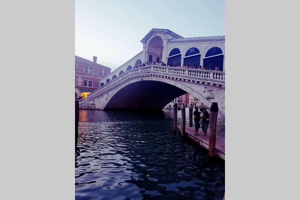 Large Top 3 Rooms Flat Central Rialto Venedig