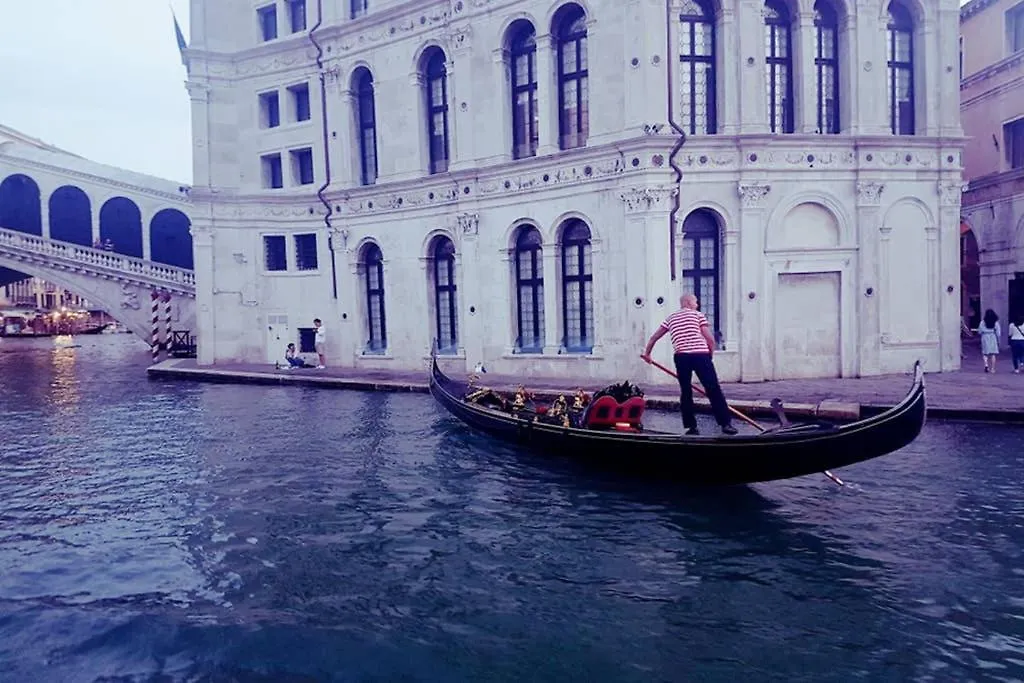 Apartment Large Top 3 Rooms Flat Central Rialto Venice